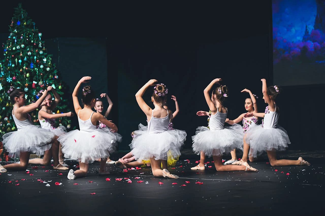 Plesni klub Zrinjski izveo baletno-plesnu predstavu Orašar