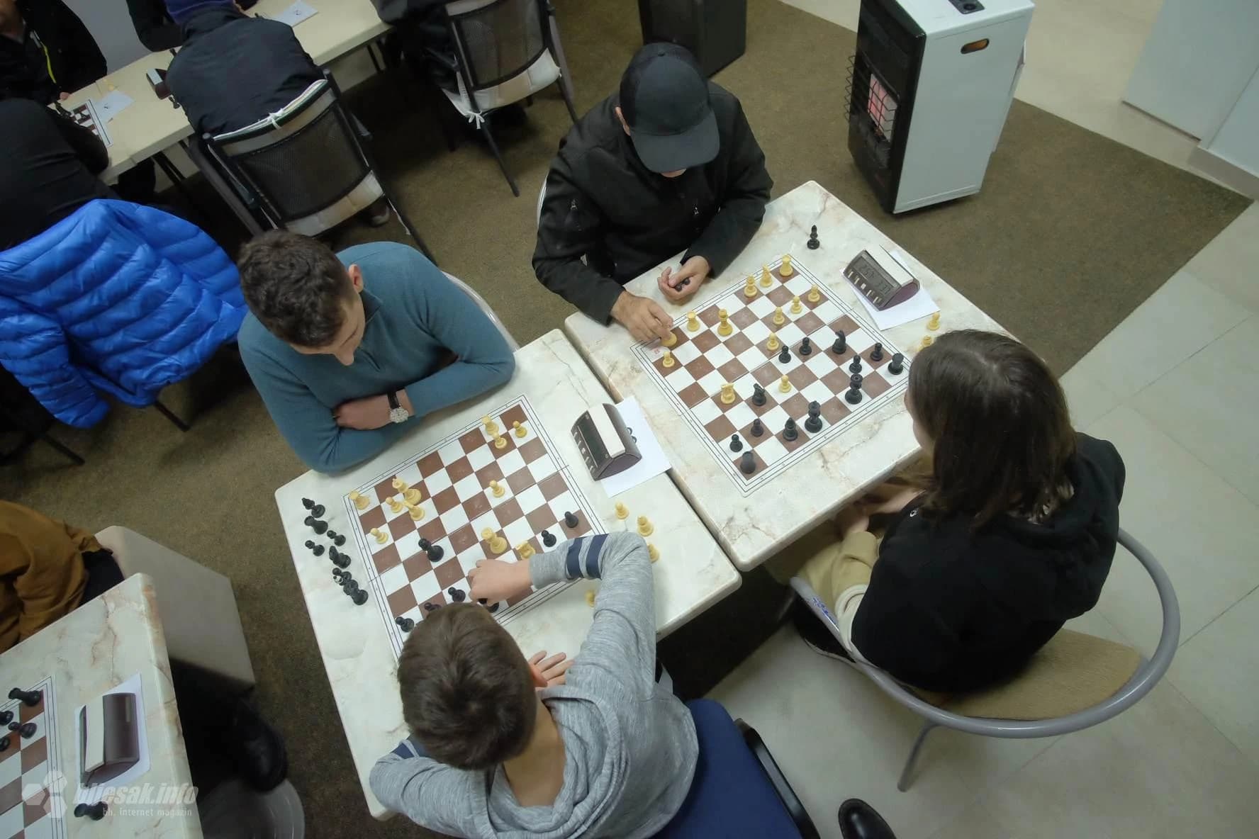 Održan šahovski turnir povodom Dana nezavisnosti BiH