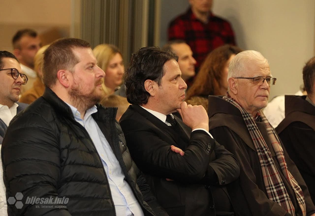 S promocije knjige Gorana Paradžika