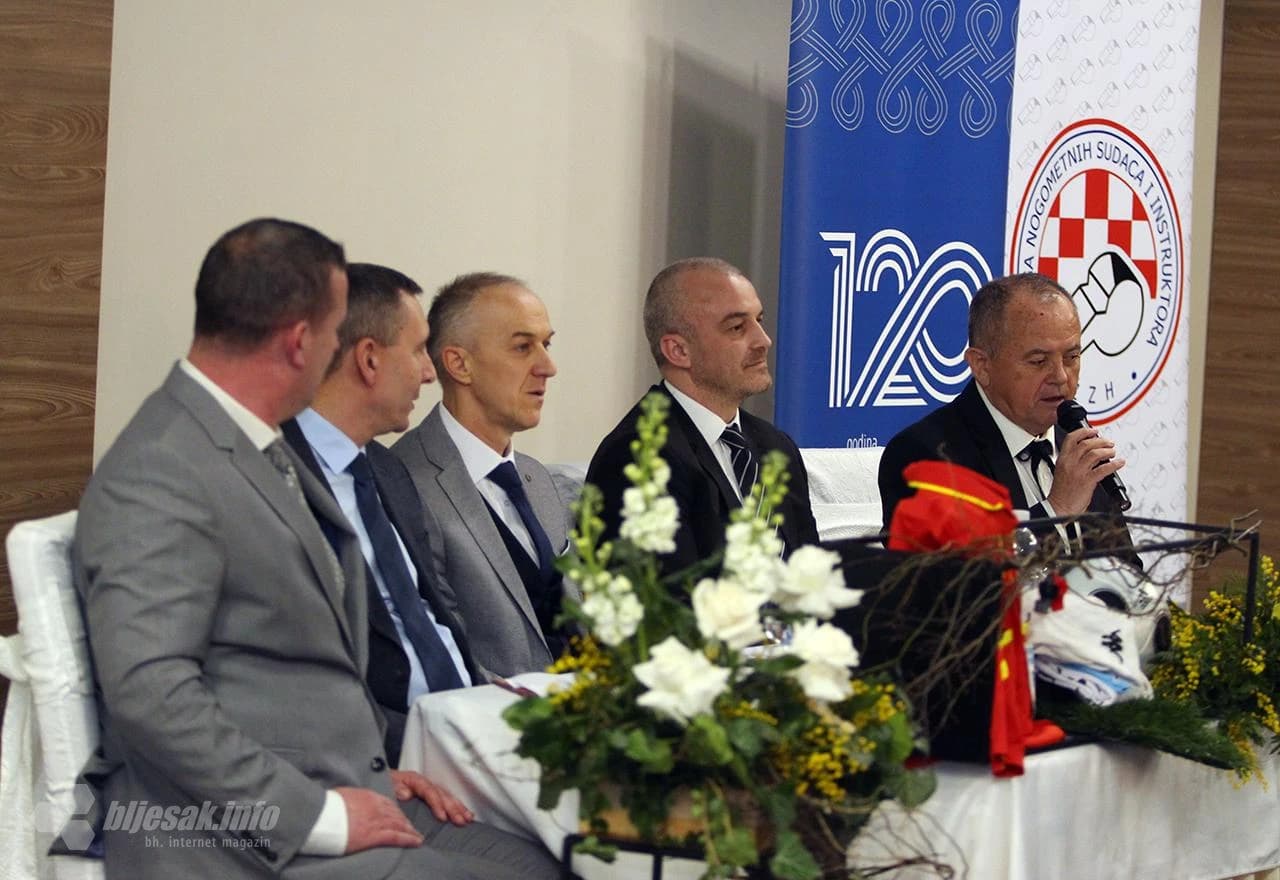 S promocije knjige Gorana Paradžika