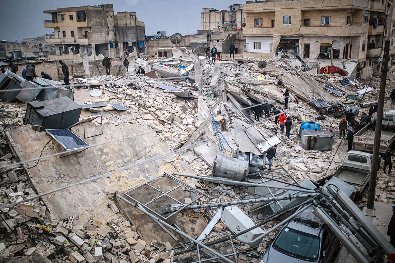 Ruševine nakon potresa