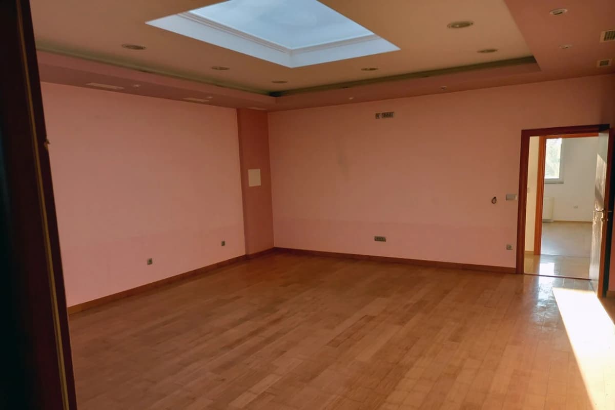 Poslovno-skladišni objekt u naselju Cerno, općina Ljubuški