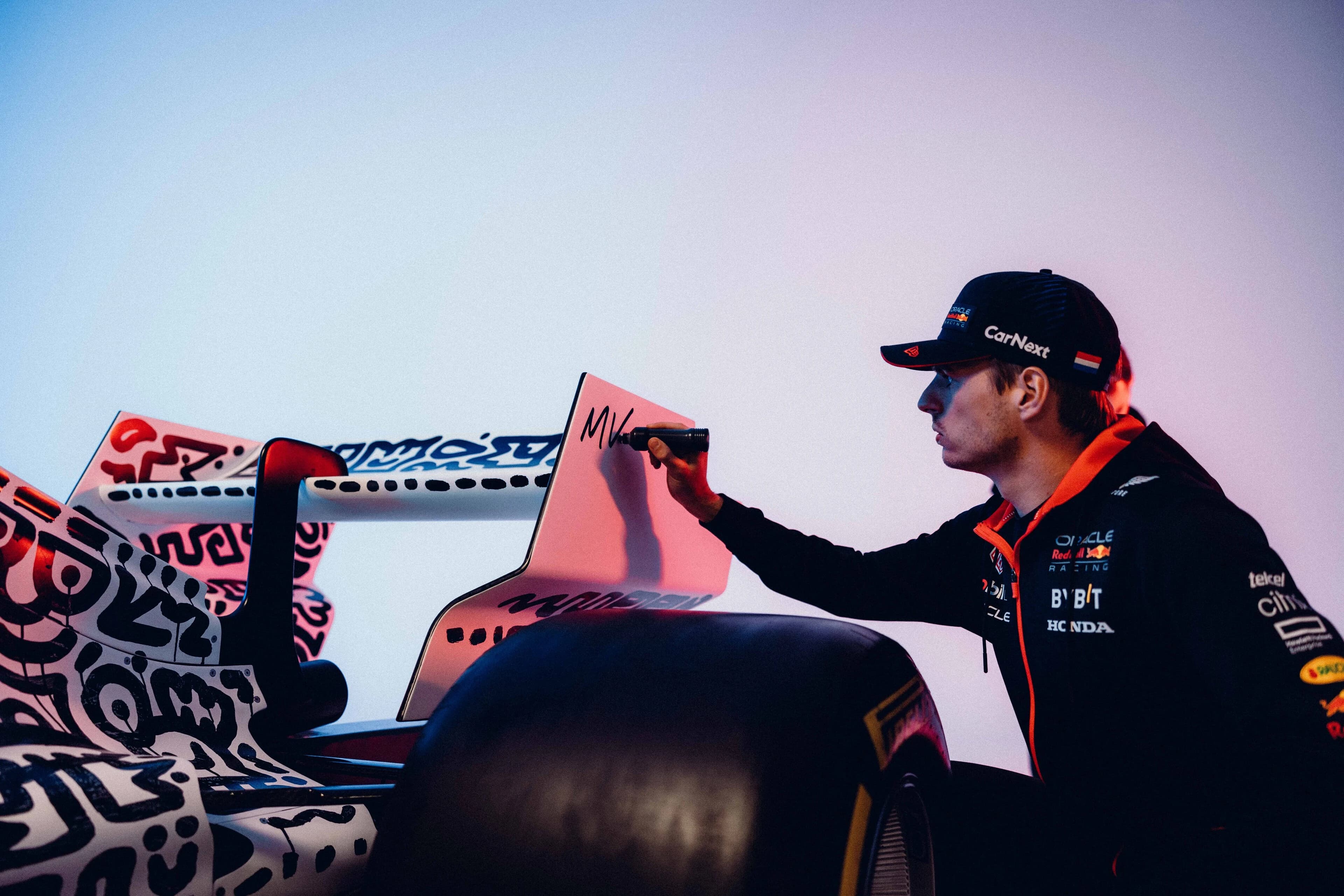 U New Yorku predstavljen novi F1 bolid Oracle Red Bull Racinga i planovi za novu sezonu