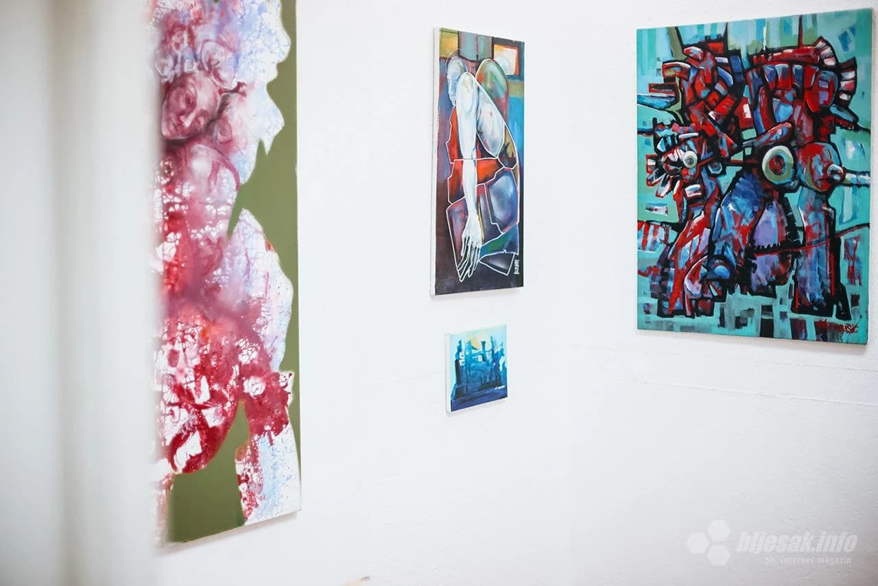 Priprema izložbe u Mostaru