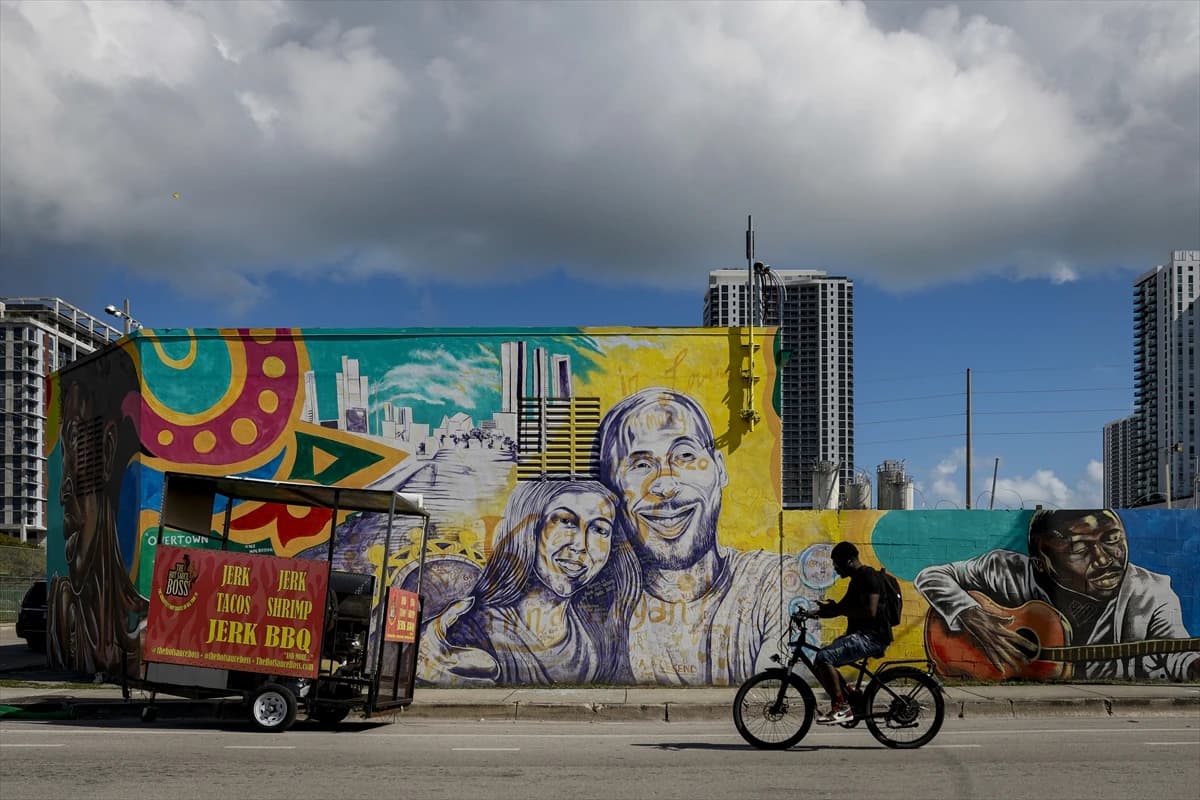 Umjetnici muralom odaju počast legendarnom košarkašu