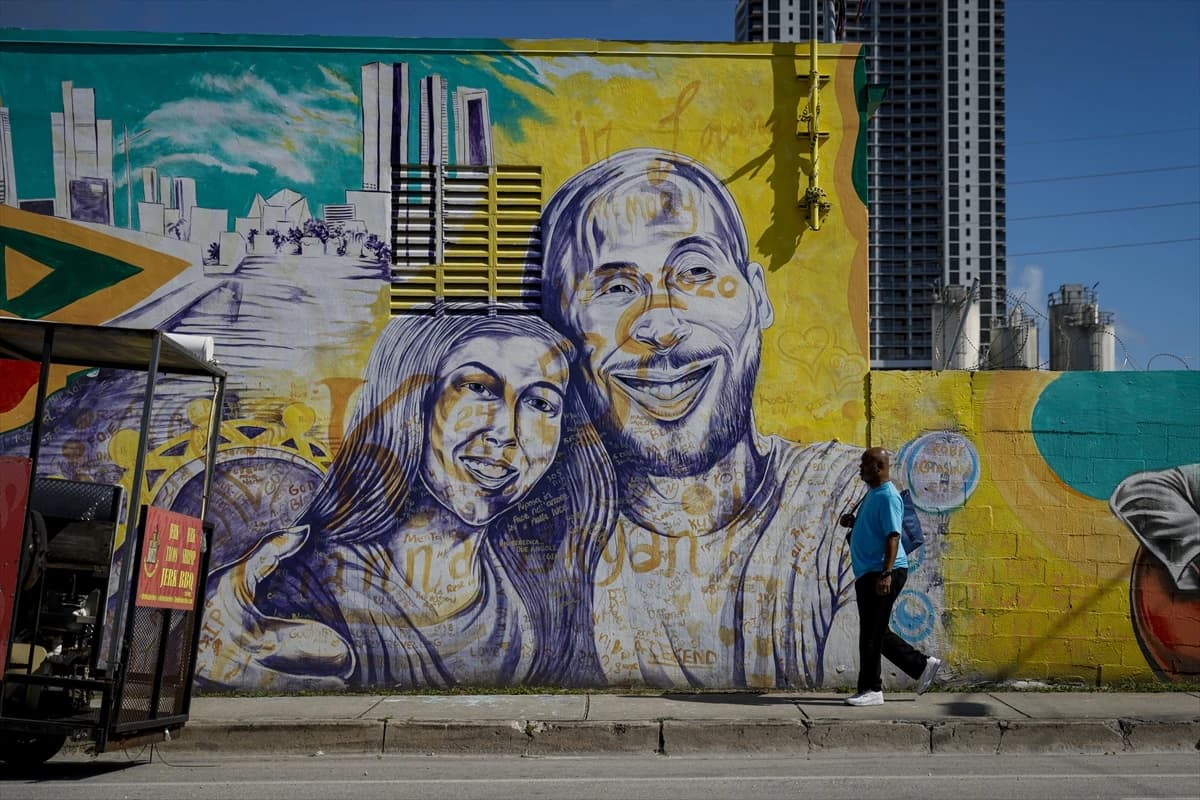 Umjetnici muralom odaju počast legendarnom košarkašu