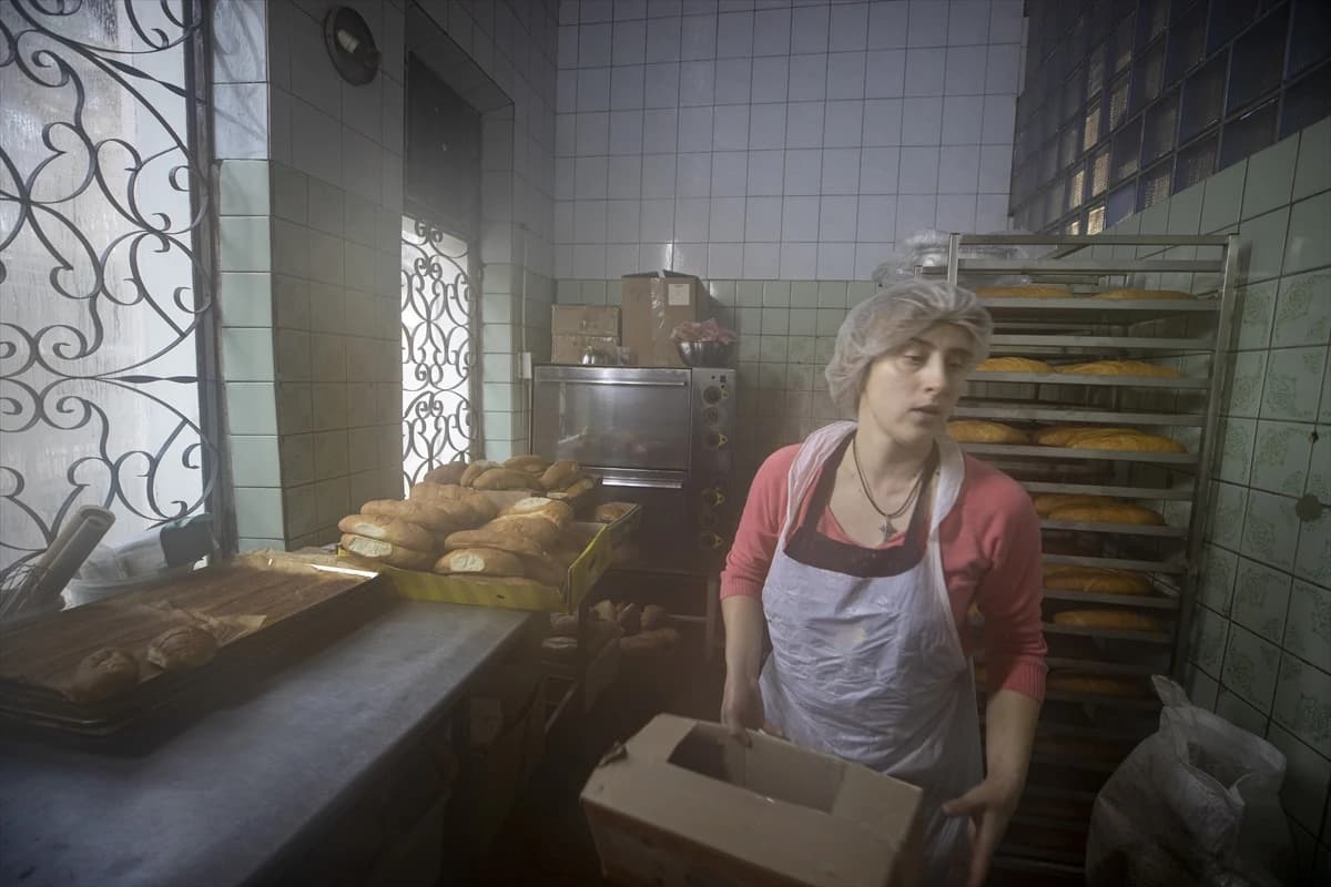 Ljudi preživljavaju uz humanitarnu pomoć 