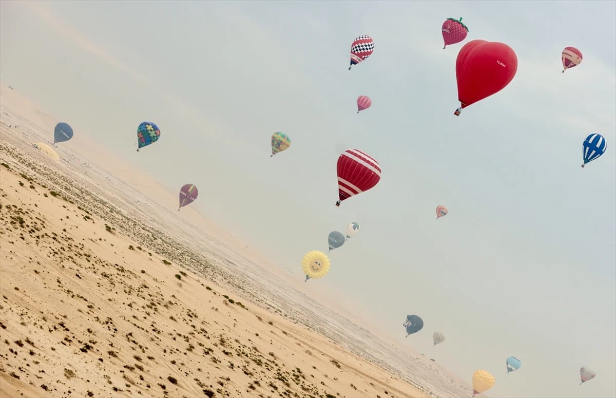  Šareni prizori na nebu iznad Dohe