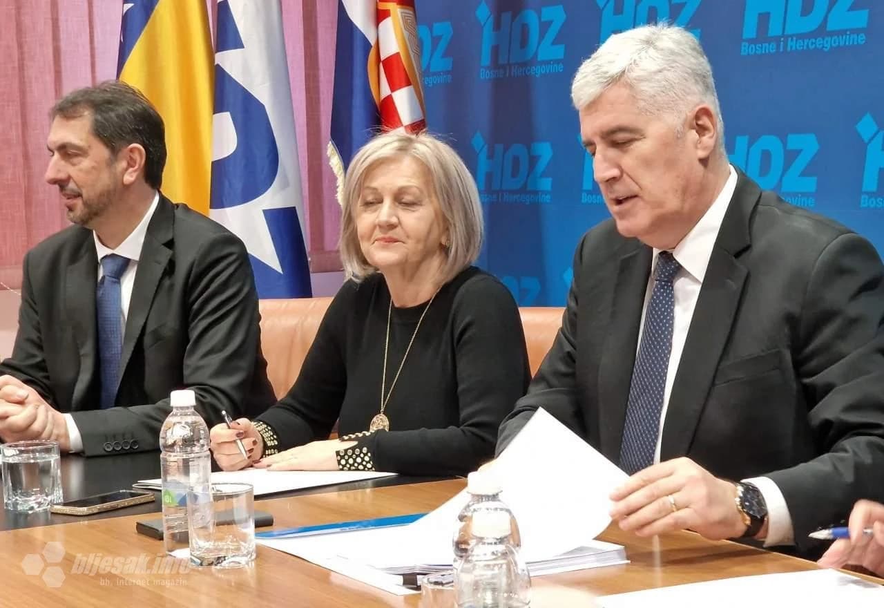 Proširena sjednica HDZ-a BiH u Mostaru