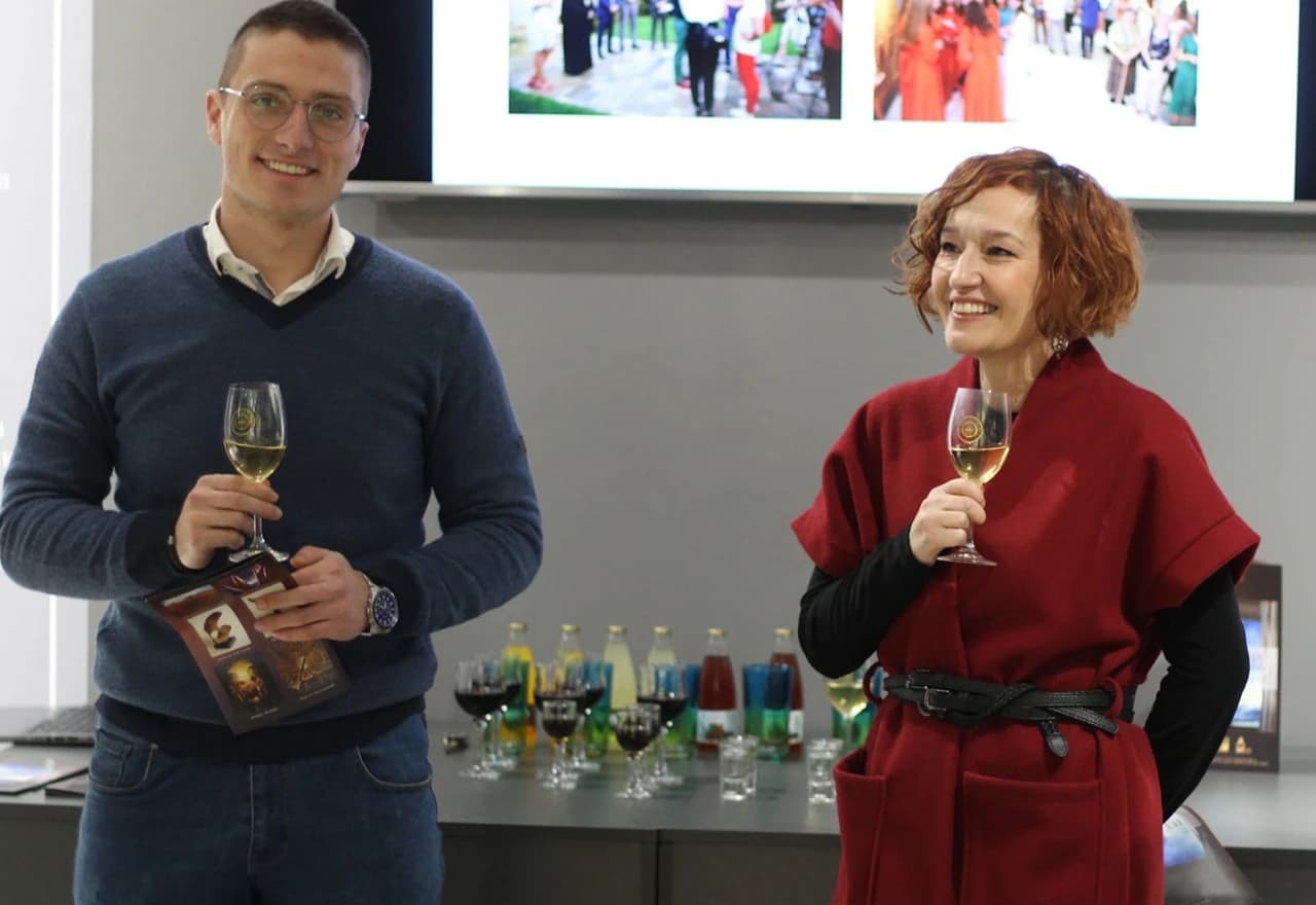 U Muzeju Žitomislić predstavljena izložba radova likovne kolonije Gacko-Klinje