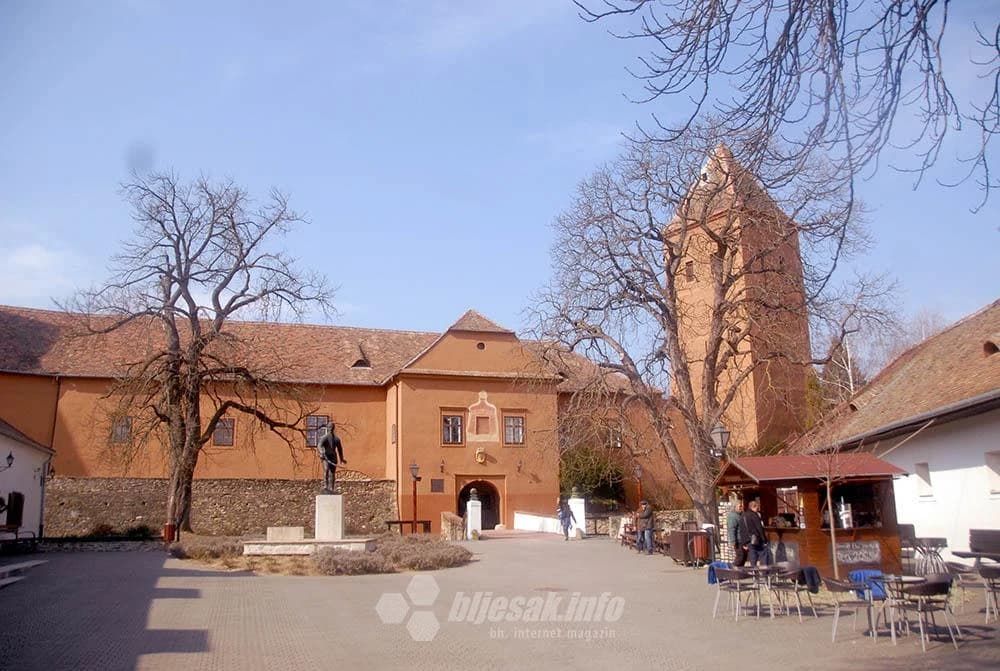 Spomenik Nikoli Jurišiću…