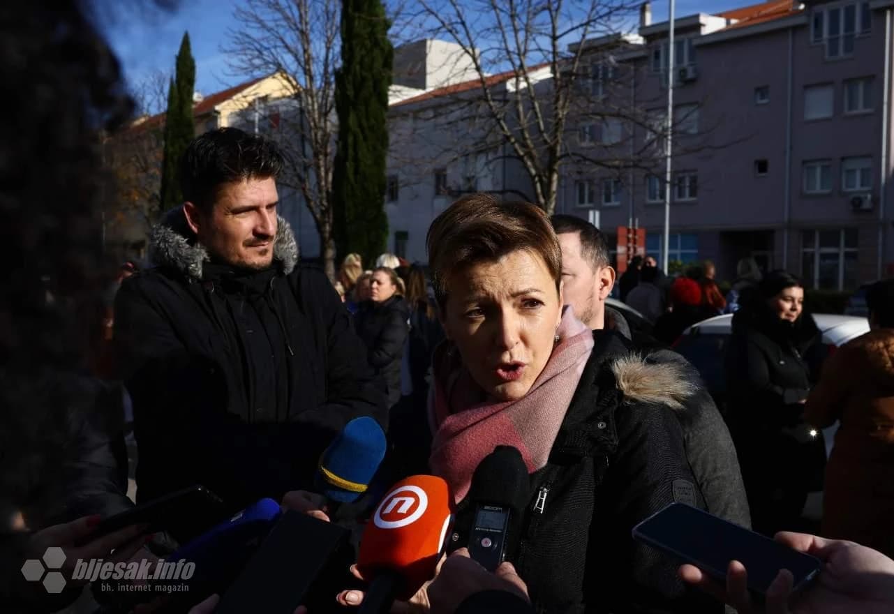 Prosvjedni skup zdravstvenih radnika u Mostaru 