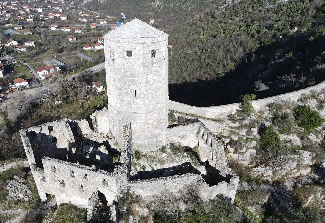 Kula u Počitelju dobila krov