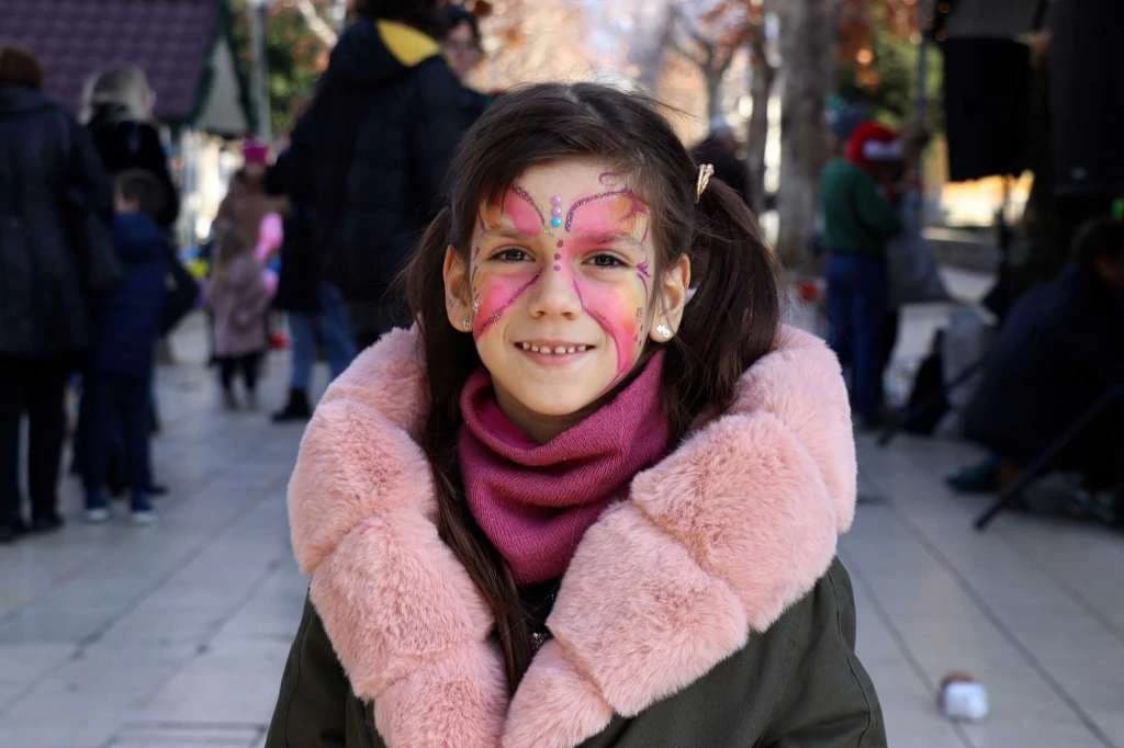 Ulični zabavljači iz Italije uveseljavali najmlađe Mostarce