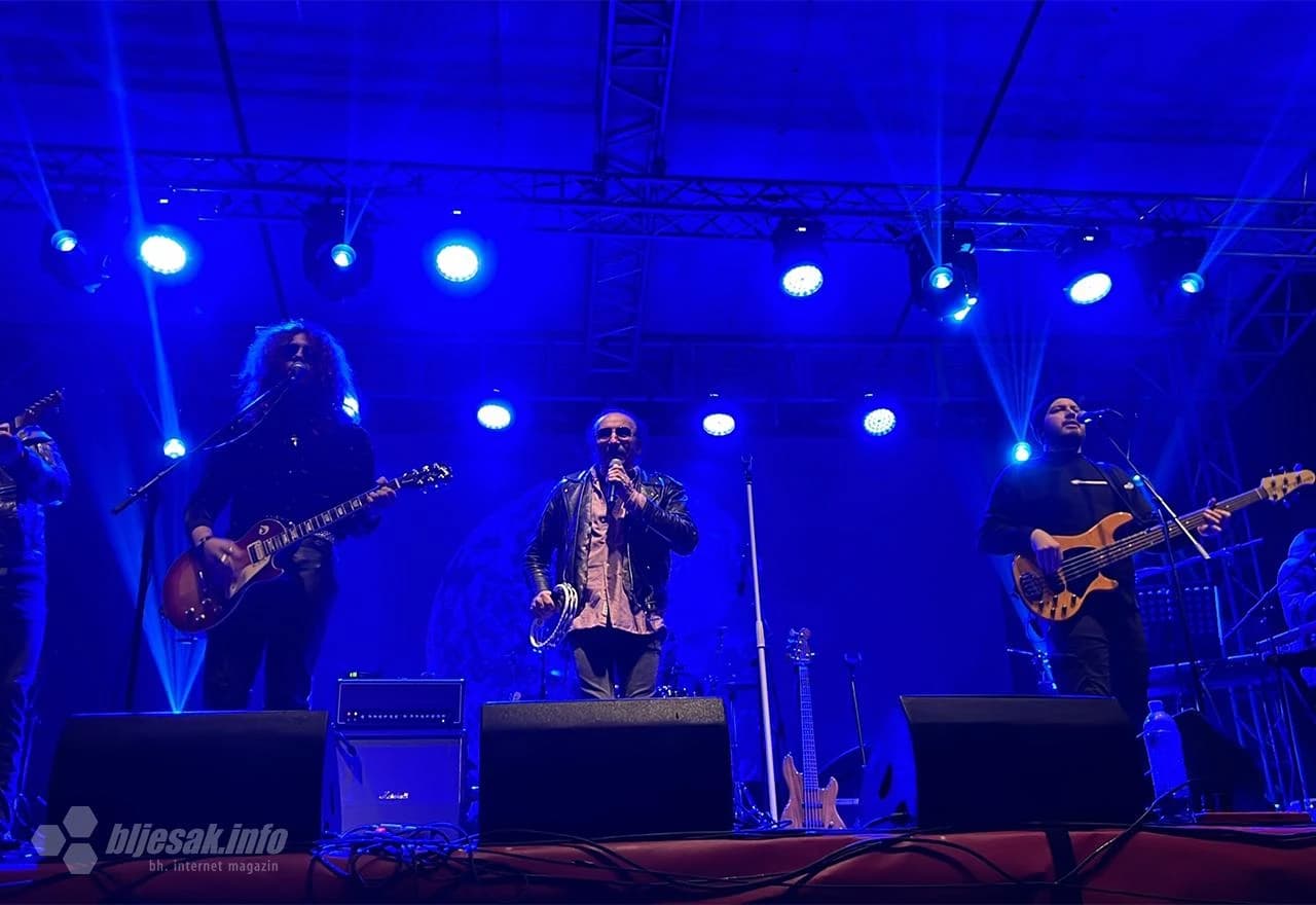 Mostar uz hitove Željka Bebeka na odličnoj zabavi dočekao 2023. godinu!