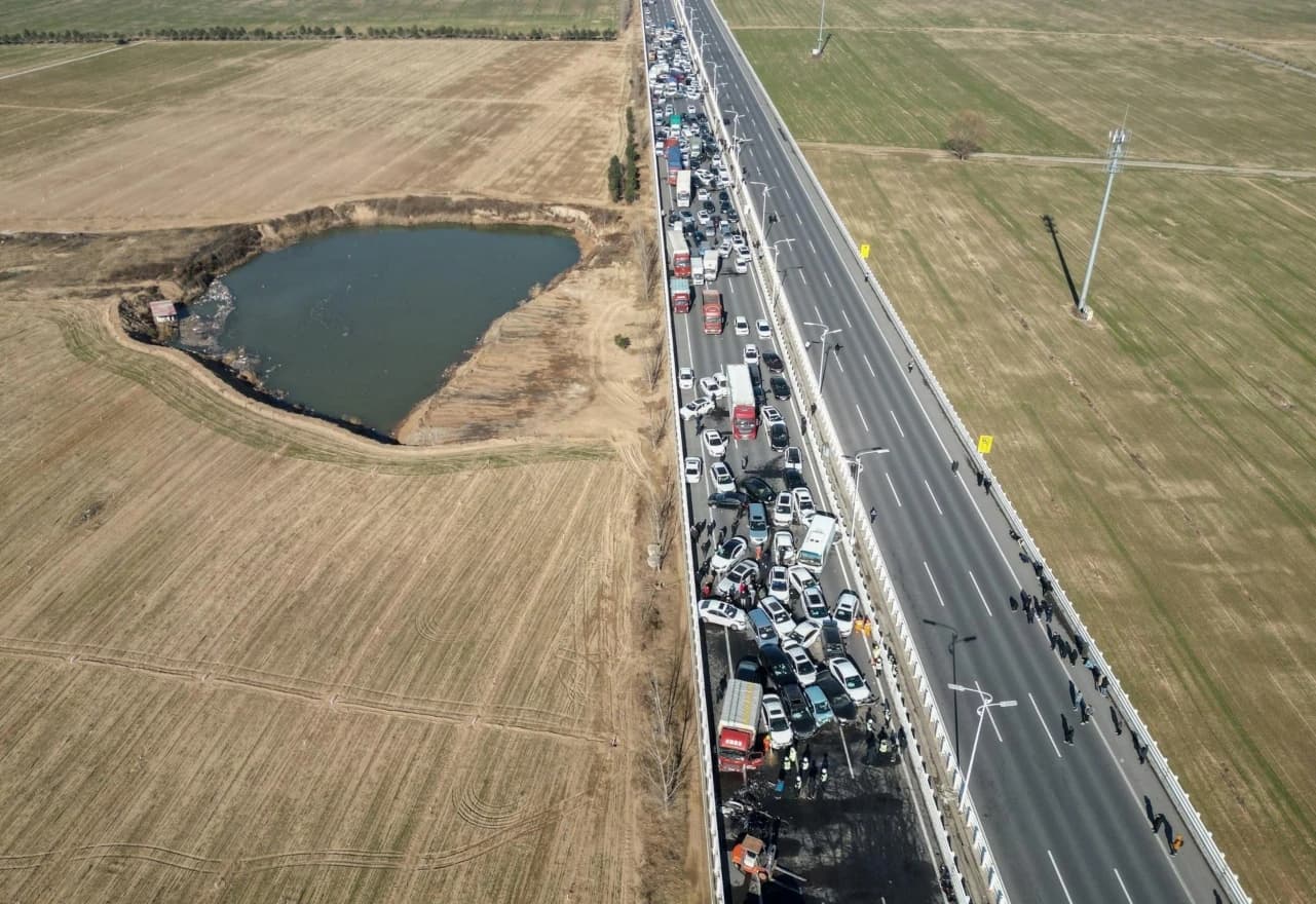 200 vozila sudjelovalo u lančanom sudaru 