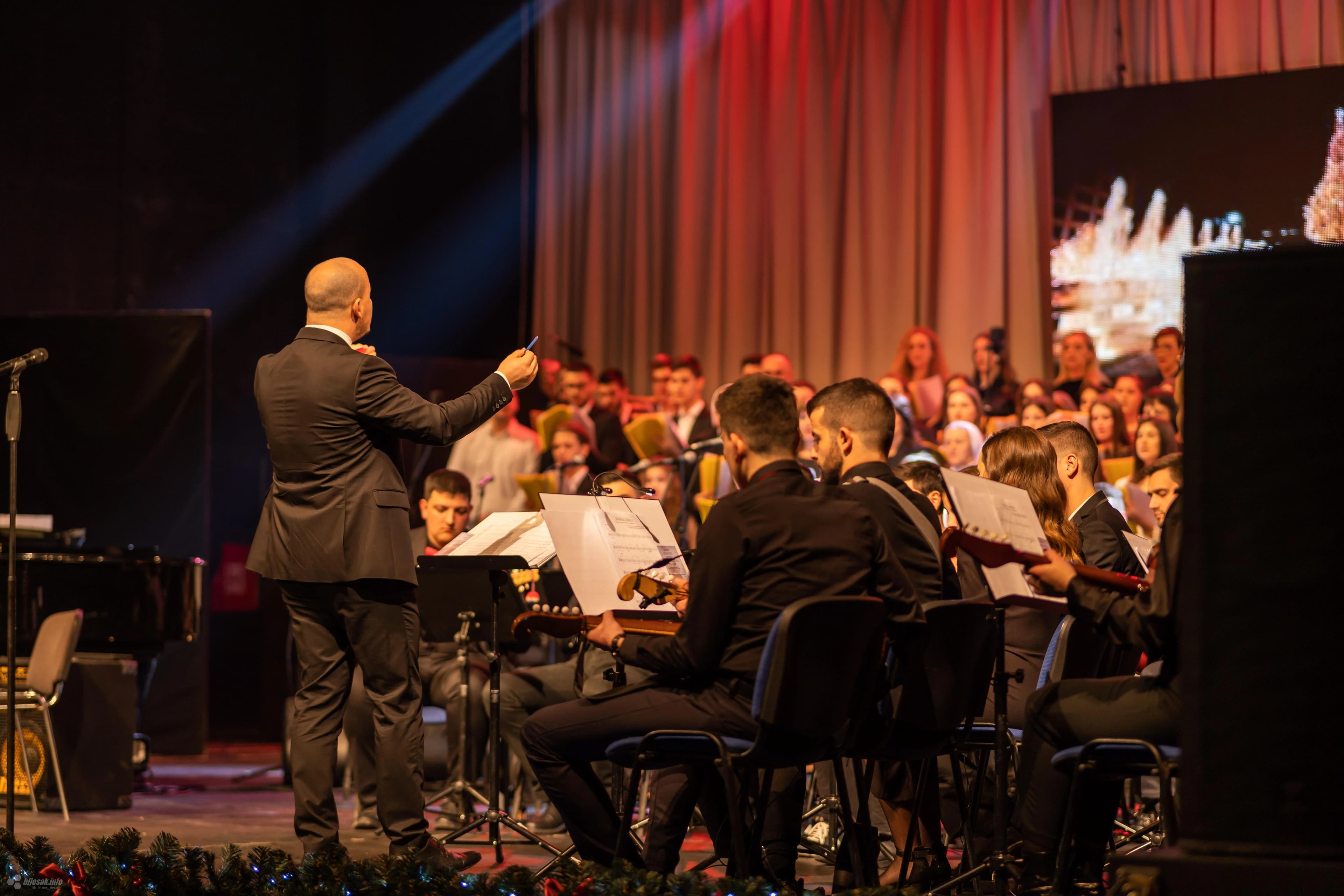 Tradicionalni božićni koncert: Na dobro vam došao Božić i sveto porođenje Isusovo
