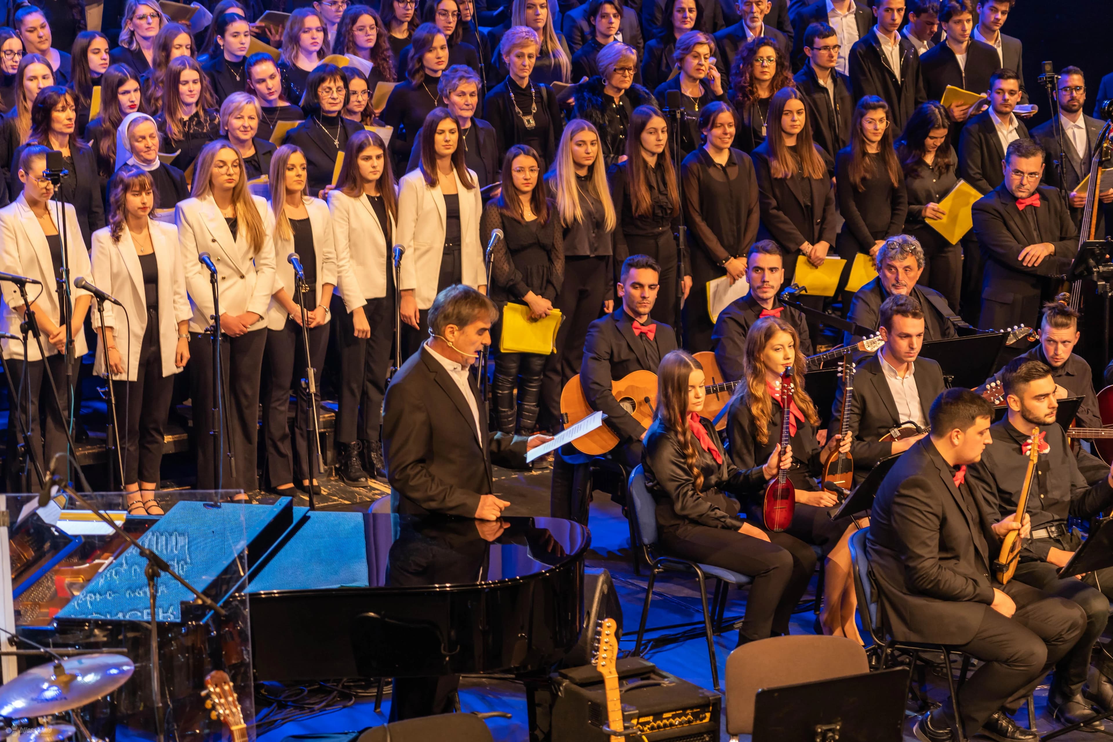 Tradicionalni božićni koncert: Na dobro vam došao Božić i sveto porođenje Isusovo