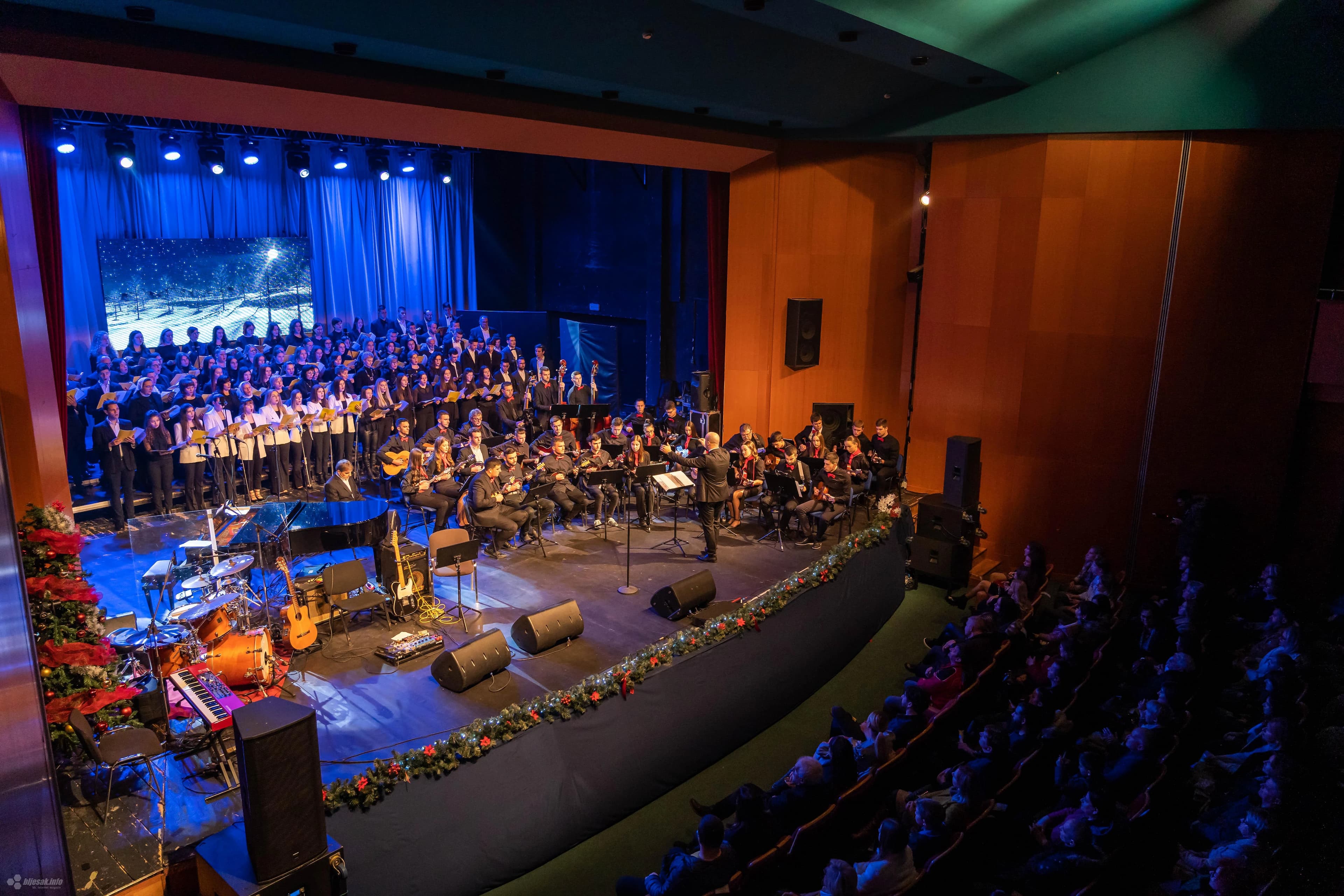 Tradicionalni božićni koncert: Na dobro vam došao Božić i sveto porođenje Isusovo