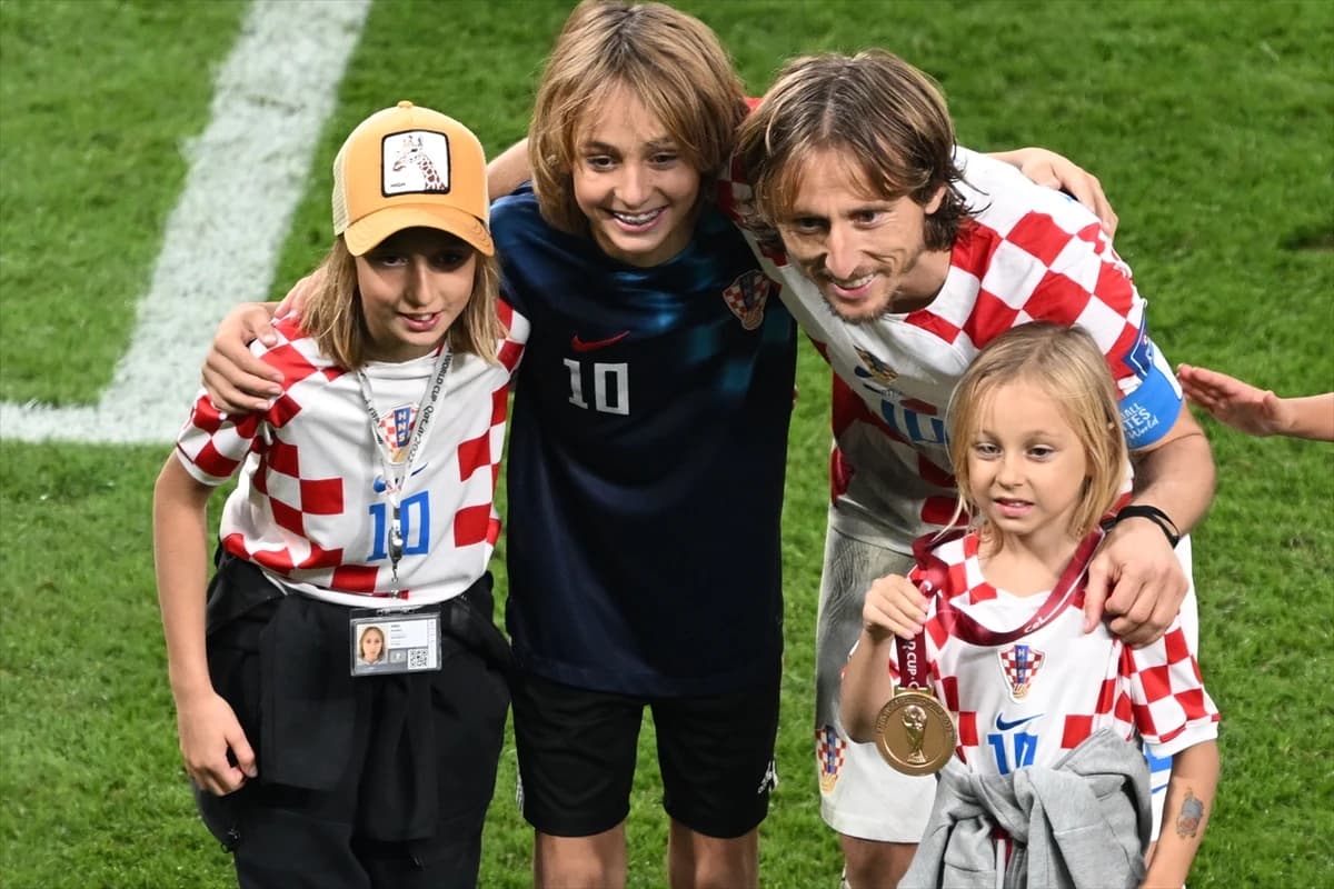 Luka Modrić s djecom