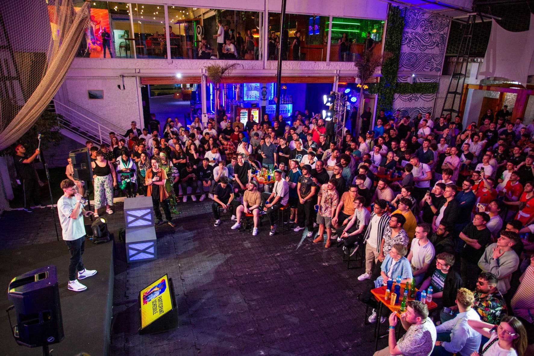 Red Bull Campus Clutch