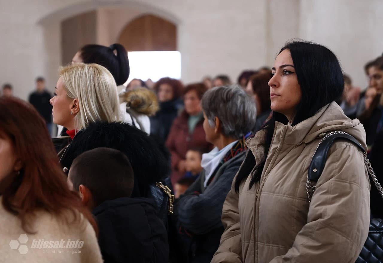Vladika Dimitrije služio svetu arhijerejsku liturgiju u Sabornoj crkvi Svete Trojice u Mostaru 