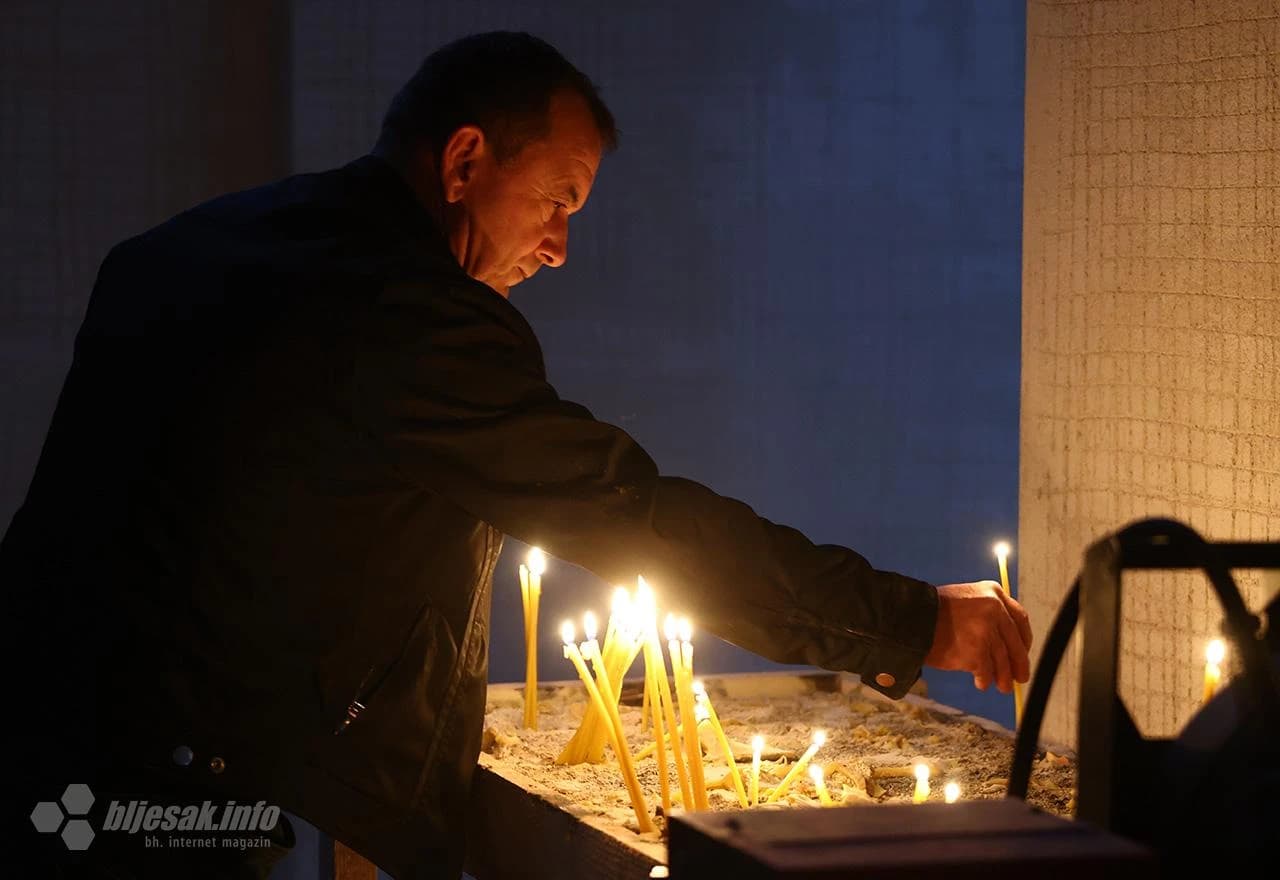 Vladika Dimitrije služio svetu arhijerejsku liturgiju u Sabornoj crkvi Svete Trojice u Mostaru 