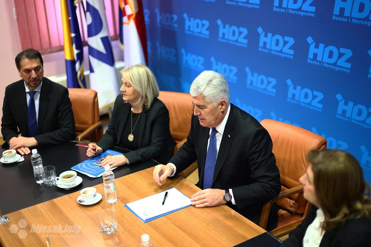 Sjednica Predsjedništva HDZ-a BiH u Mostaru 