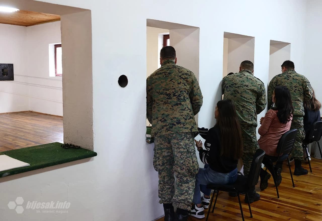 Oružane snage BiH Danom otvorenih vrata u Mostaru pokazale svoje sposobnosti