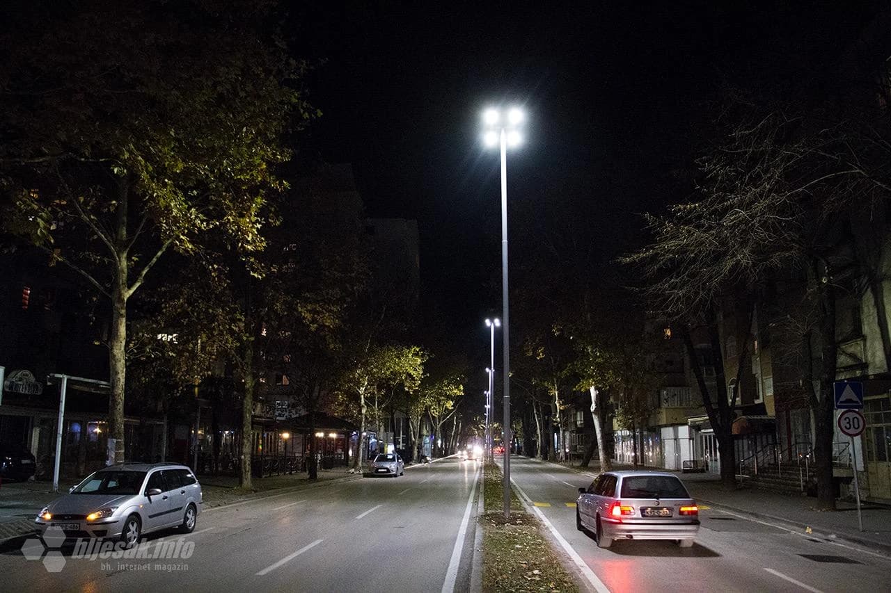 Rasvjeta na ulicama Mostara 