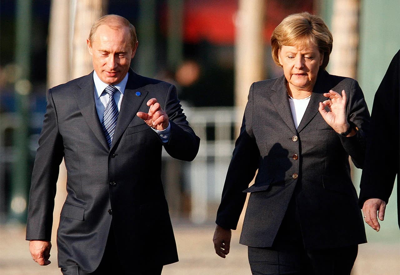 Vladimir Putin i Angela Merkel