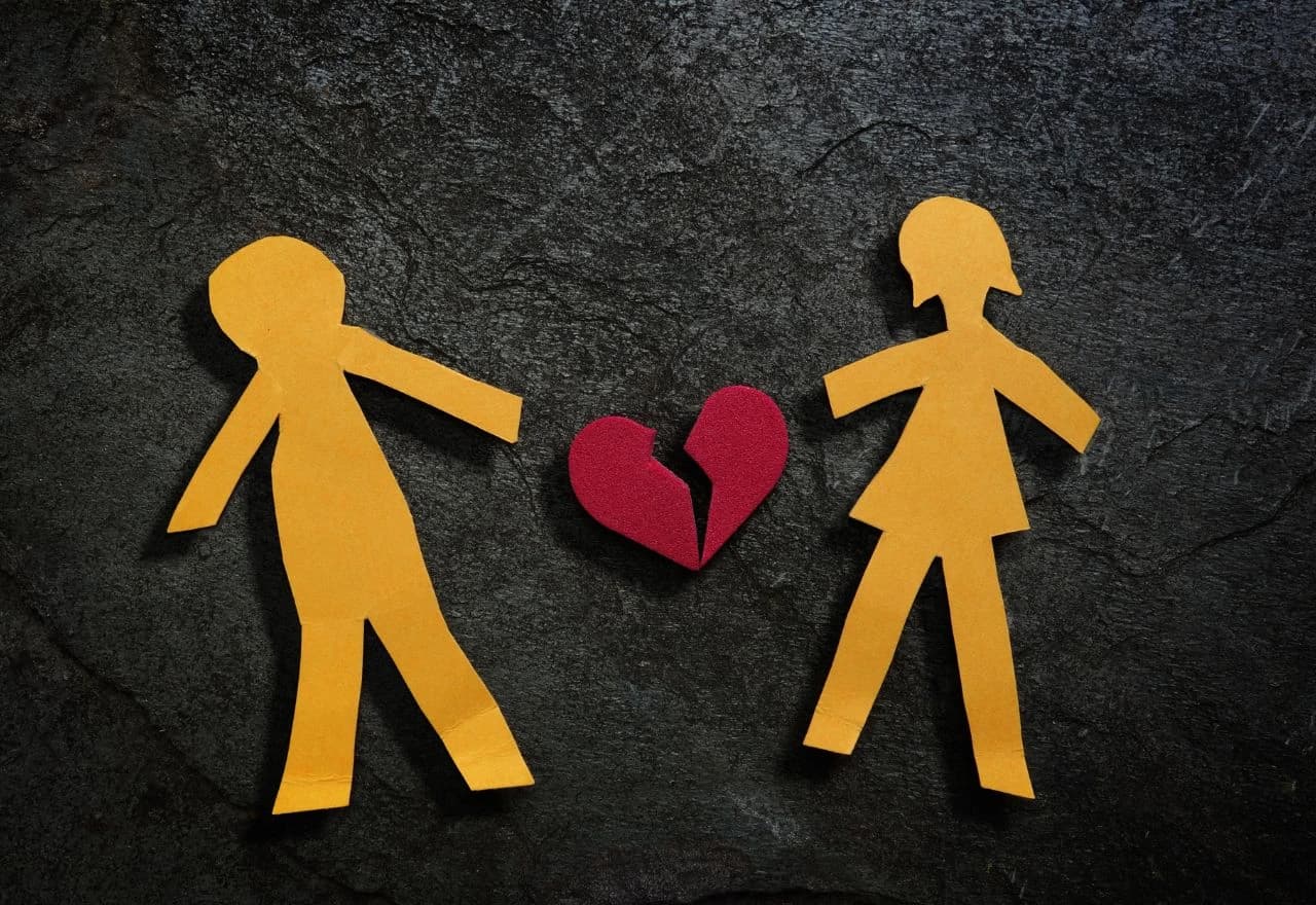 Ilustracija - slomljeno srce