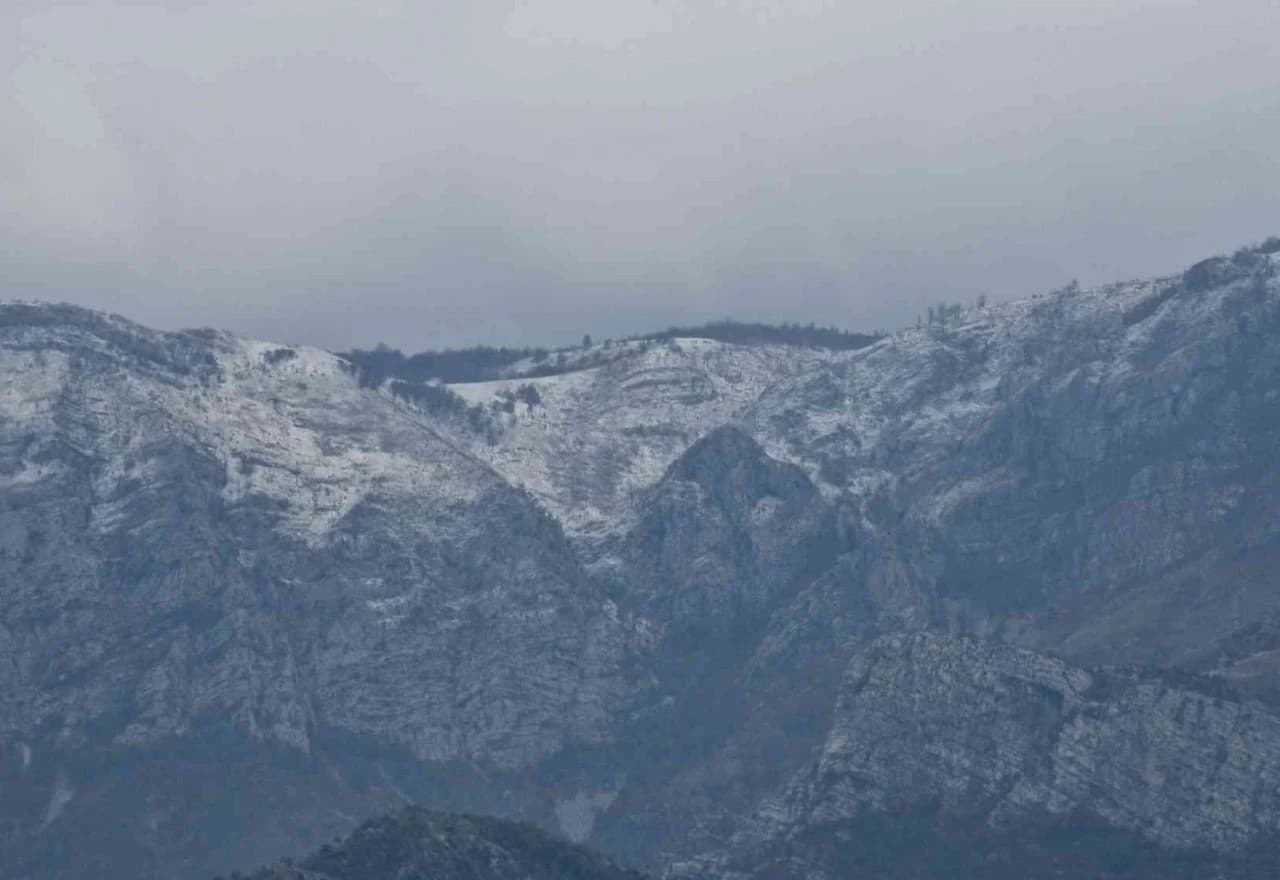 Snježni prekrivač oko Mostara
