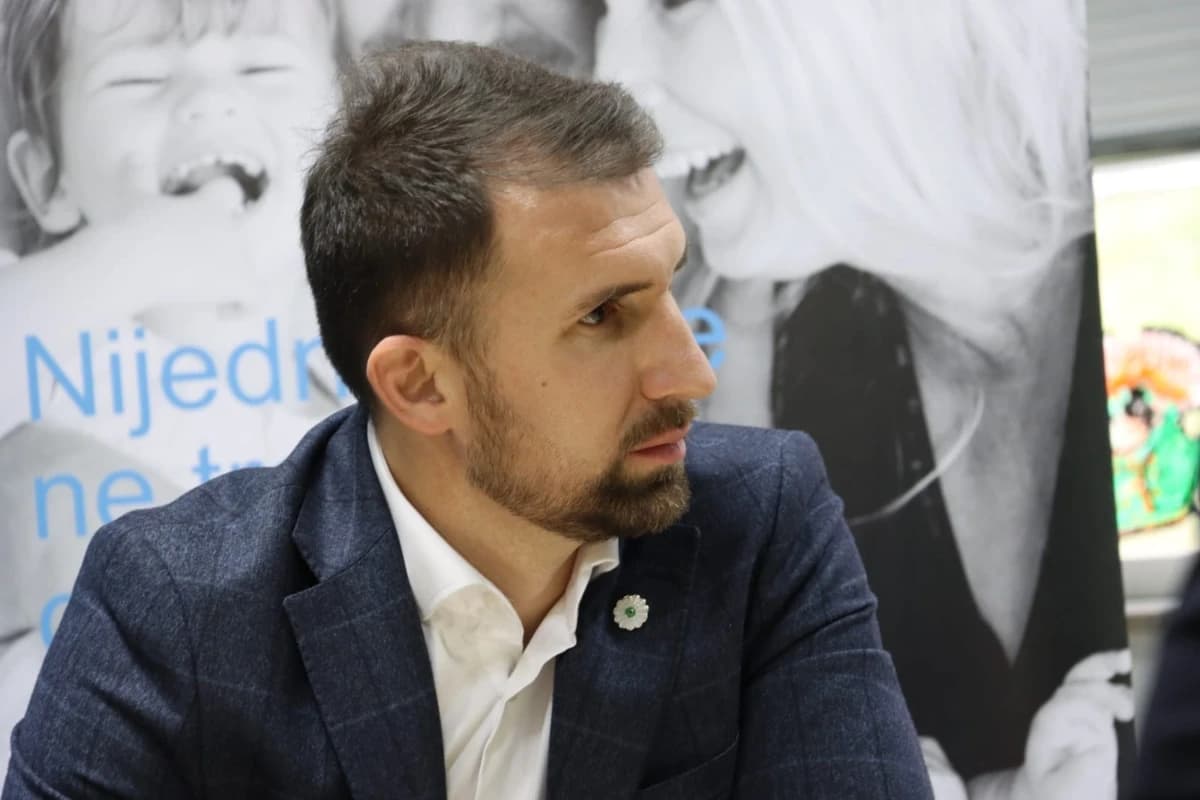 Ministar Adnan Delić