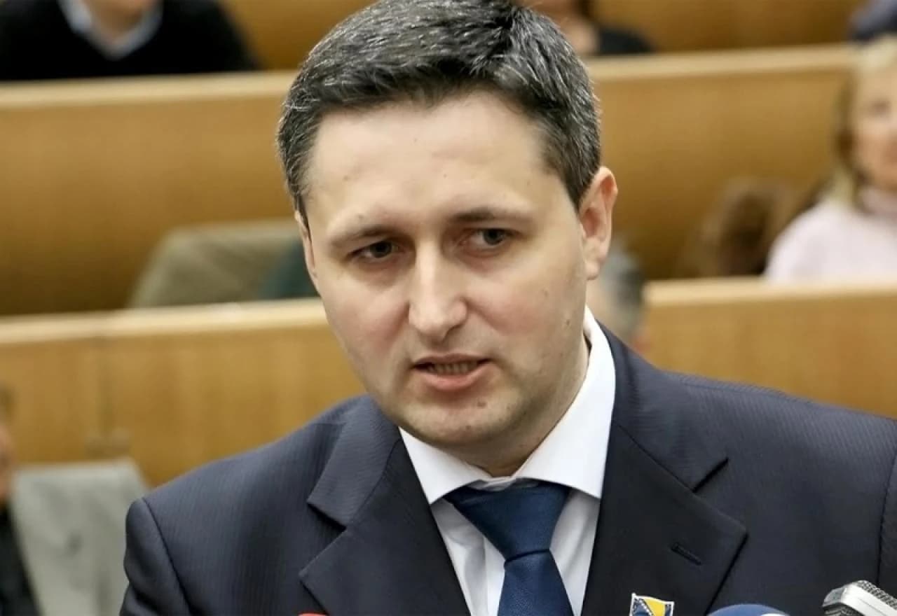 Denis Bećirović
