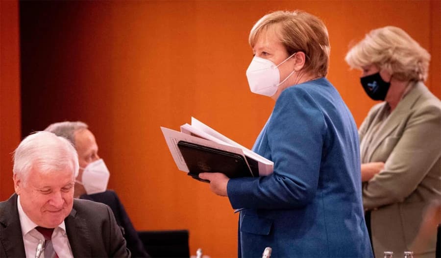 Merkel u Bundestagu