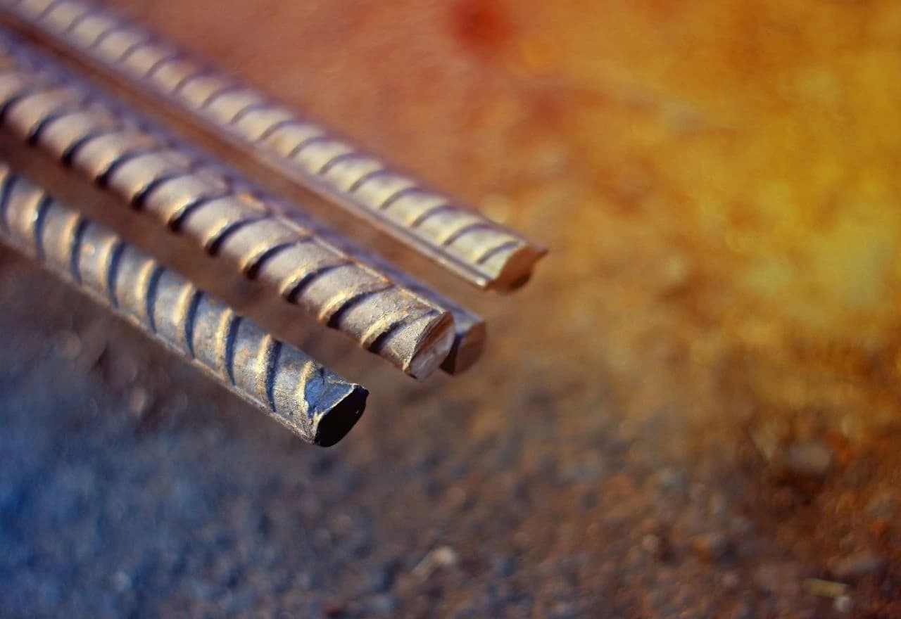 Metalne šipke / Ilustracija