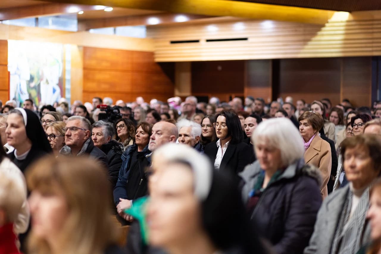 Svečanom euharistijom u kojoj su sudjelovali brojni biskupi, u katedrali Marije Majke Crkve u Mostaru, u srijedu 19. ožujka 2025. proslavljena je svetkovina sv. Josipa, zaštitnika Mostarsko-duvanjske biskupije
