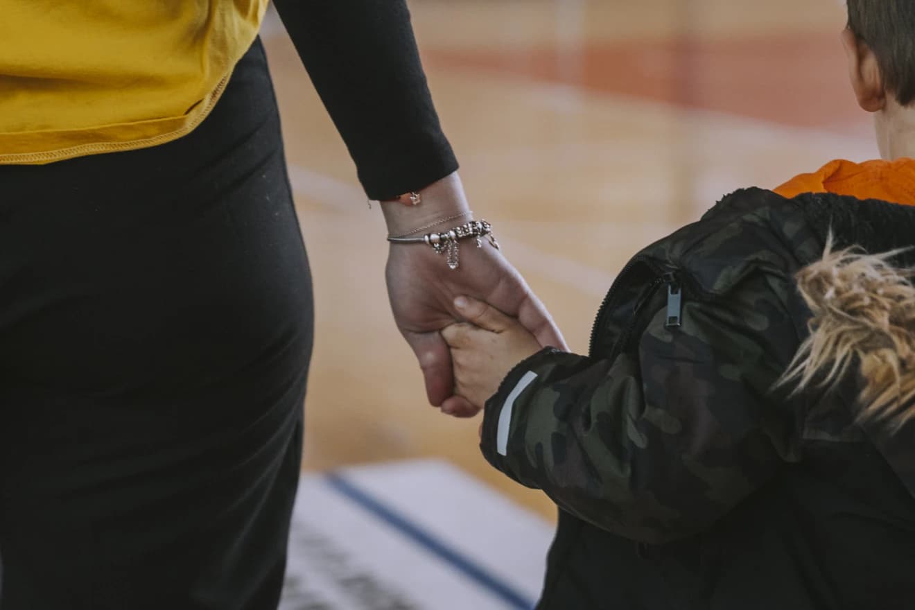 Sunčana strana dlana i ove je godine u sportskoj dvorani na Bijelom brijegu okupila mališane i volontere željne igre, druženja i zabave.