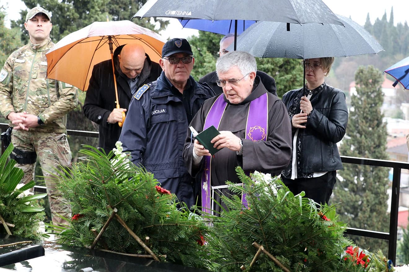 HNŽ odala počast Jozi Leutaru na 26. godišnjicu smrti