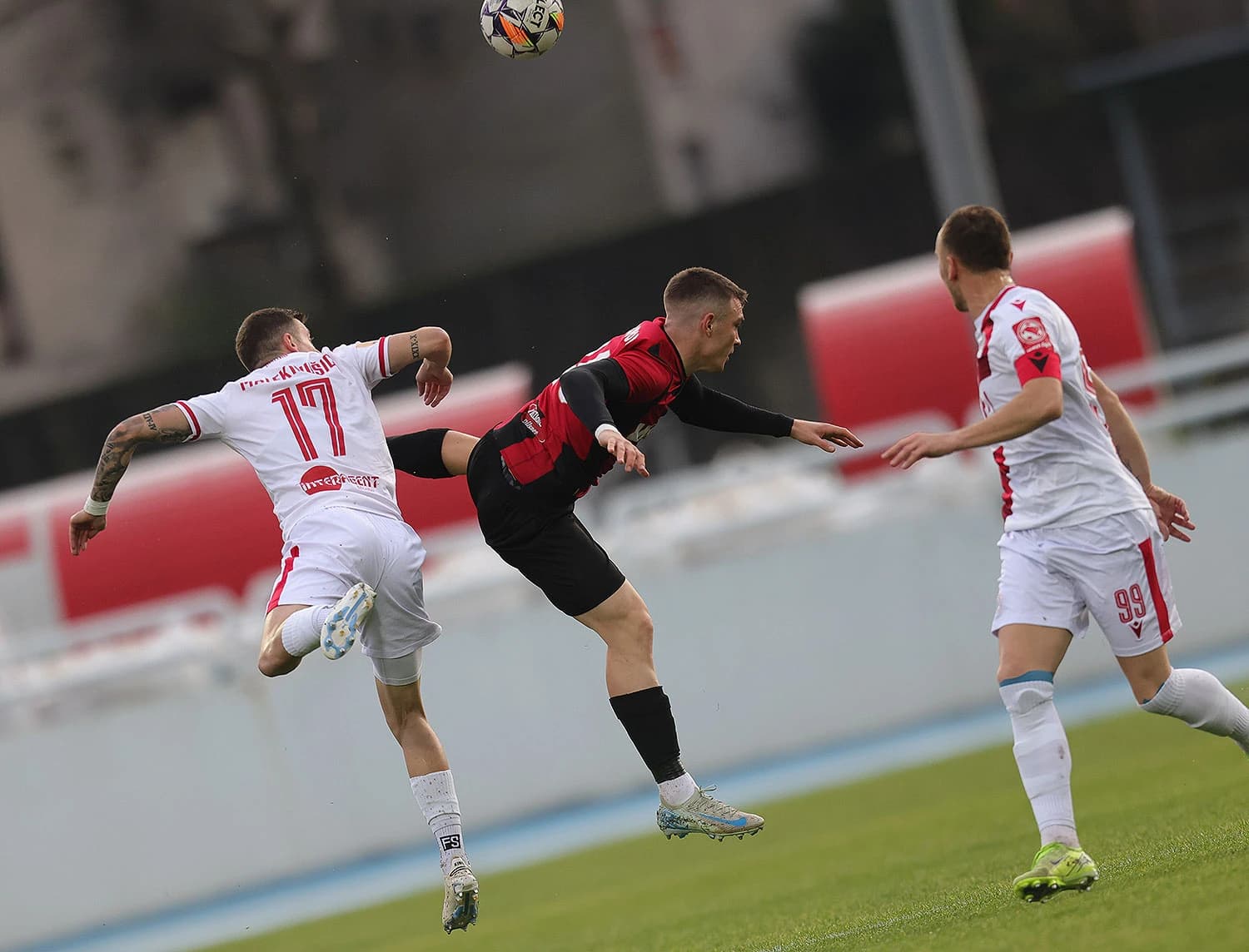 Bilbija prati jedan zračni duel Malekinušića i Jovaševića