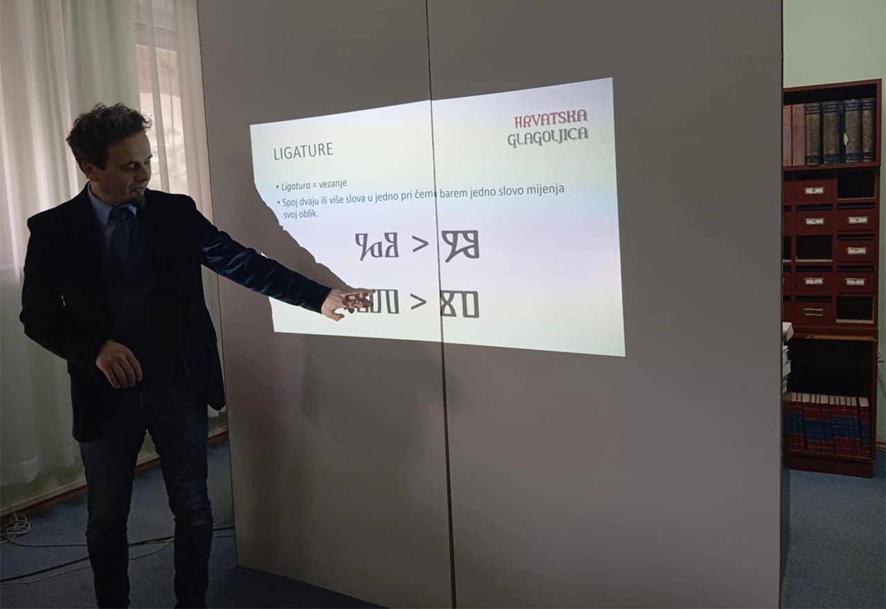 Djeca u Mostaru učila glagoljicu i obilježila Tjedan Andersena