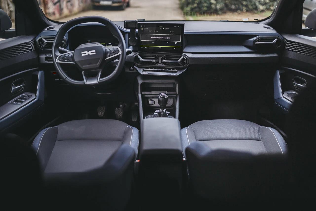 Bljesak je vozio novi Dacia Duster