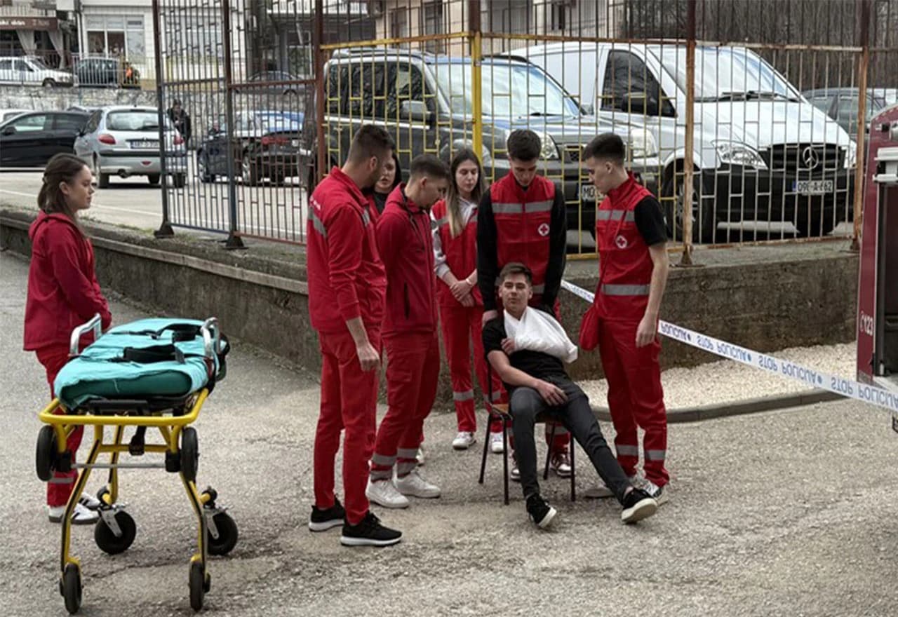Civilna zaštita uvježbavala učenike za krizne situacije