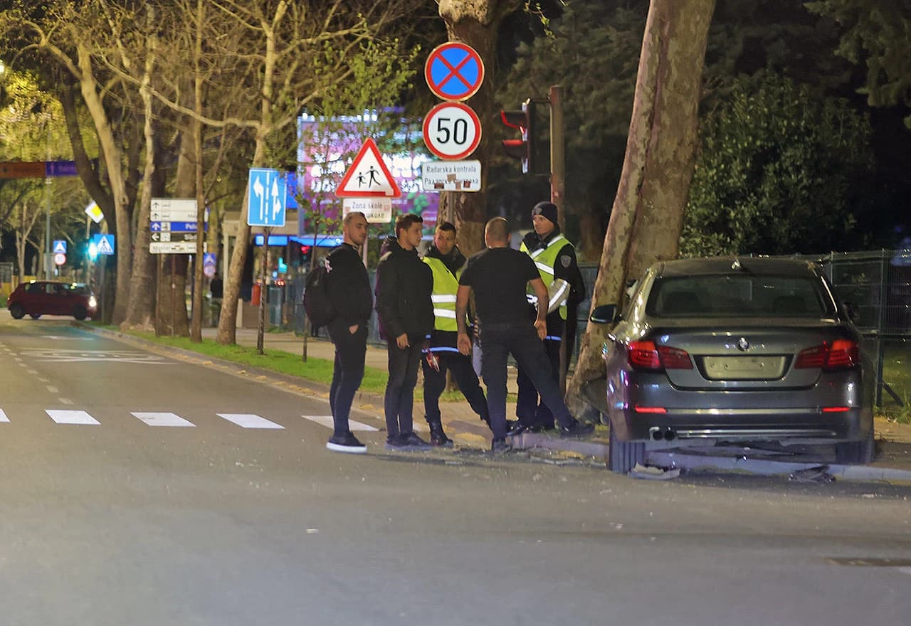 Jedno od vozila koje je sudjelovalo u prometnoj nezgodi