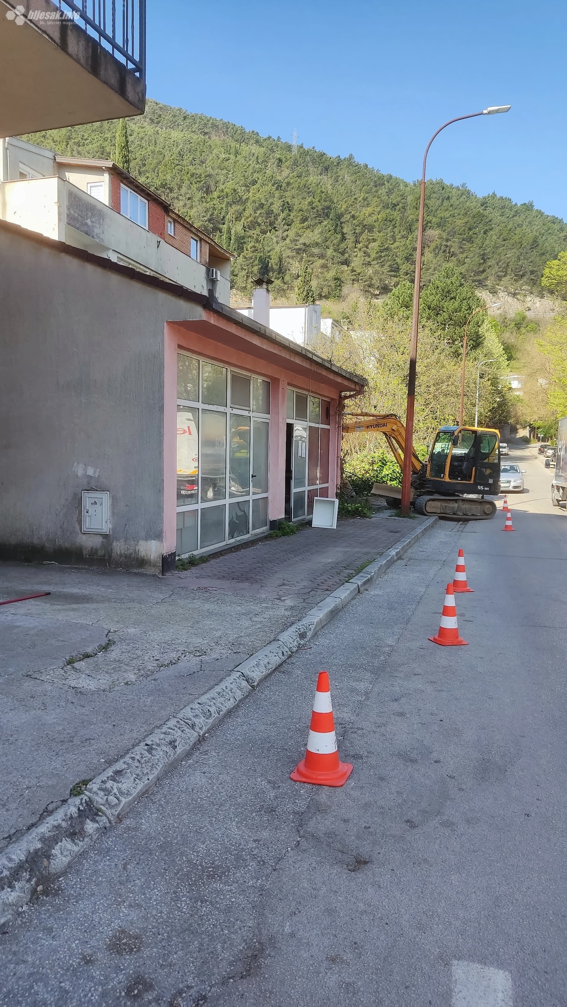 Rušenje kultnog grilla “Maca Donald's”