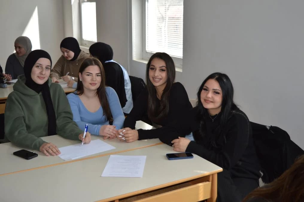 U Mostaru održana tribina o inkluzivnom obrazovanju