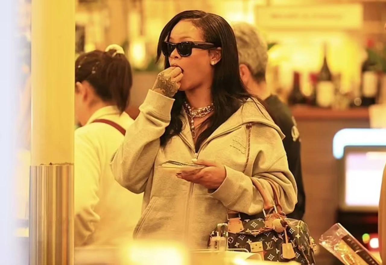 Rihanna uživa u grickalicama