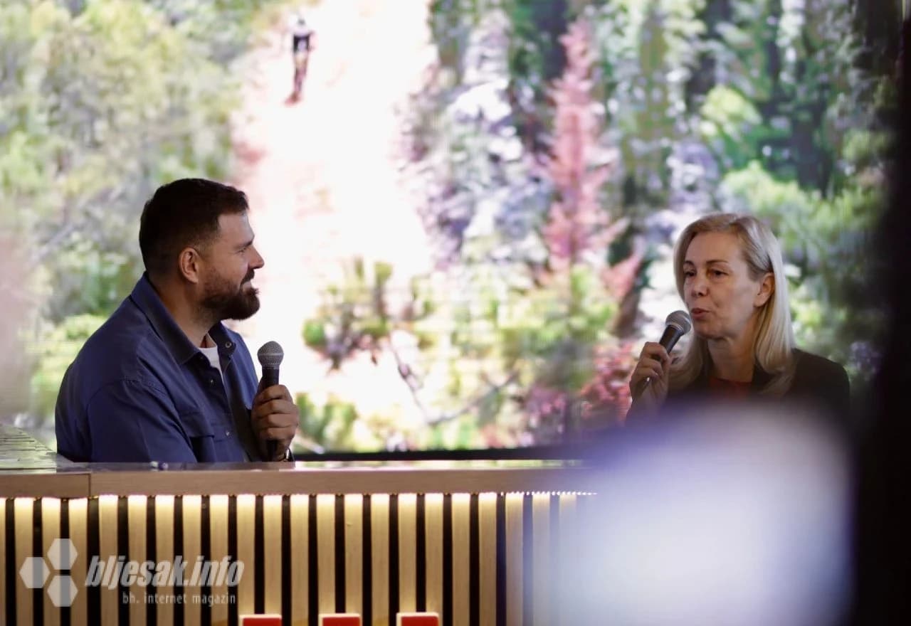 Kristijan Iličić na štandu Grada Ljubuškog i Turističke zajednice Grada Ljubuškog na Međunarodnom sajmu gospodarstva u Mostaru.