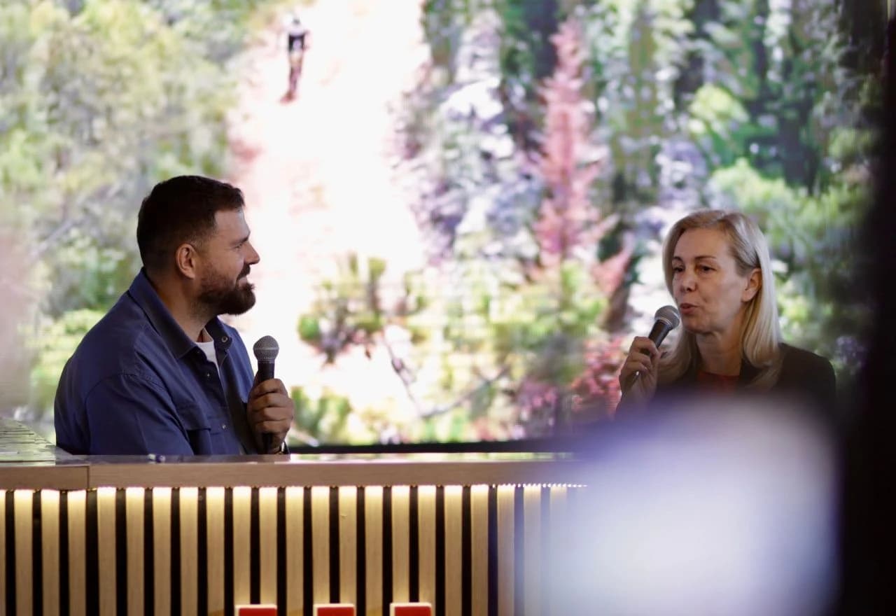 Kristijan Iličić na štandu Grada Ljubuškog i Turističke zajednice Grada Ljubuškog na Međunarodnom sajmu gospodarstva u Mostaru.